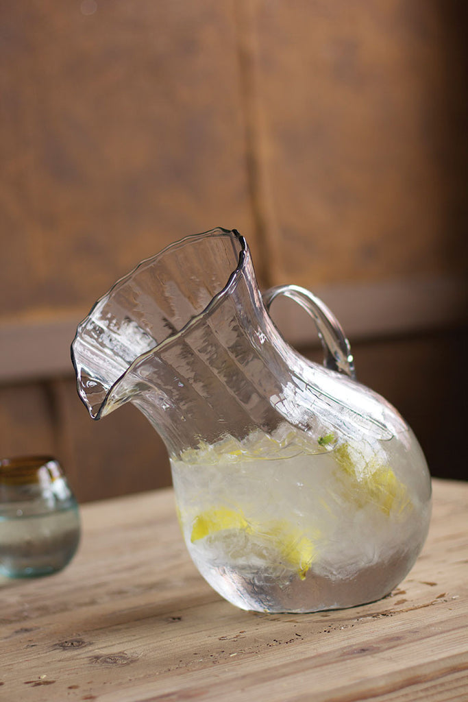 Ribbed tilted pitcher - The Nifty Decor