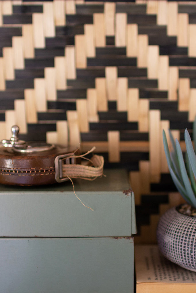 Black & cane shelf - The Nifty Decor