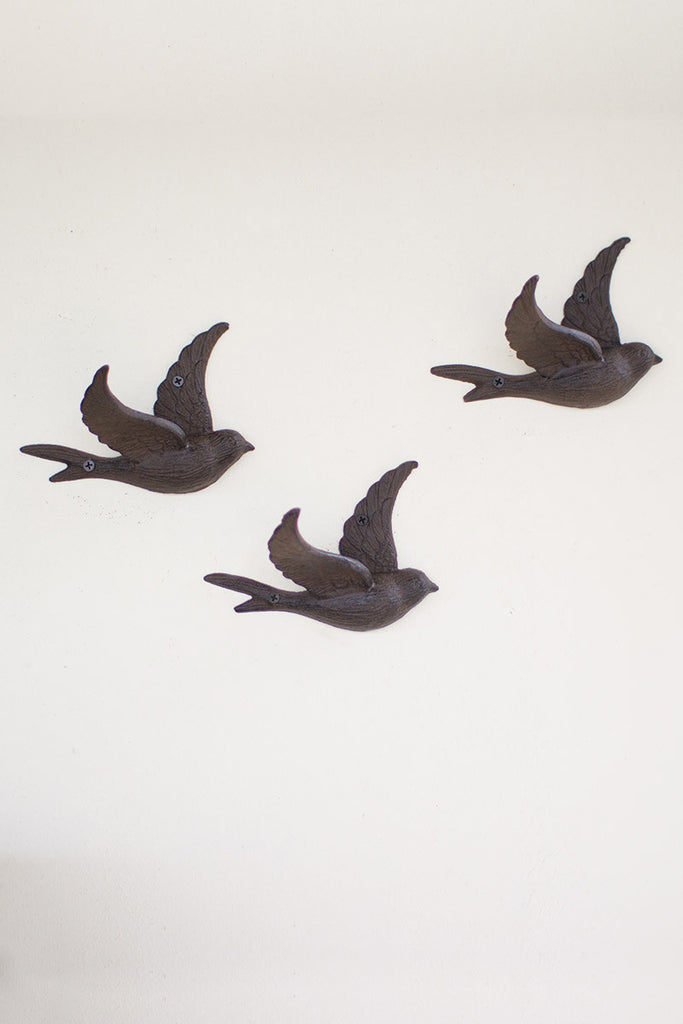 Cast iron flying bird - The Nifty Decor