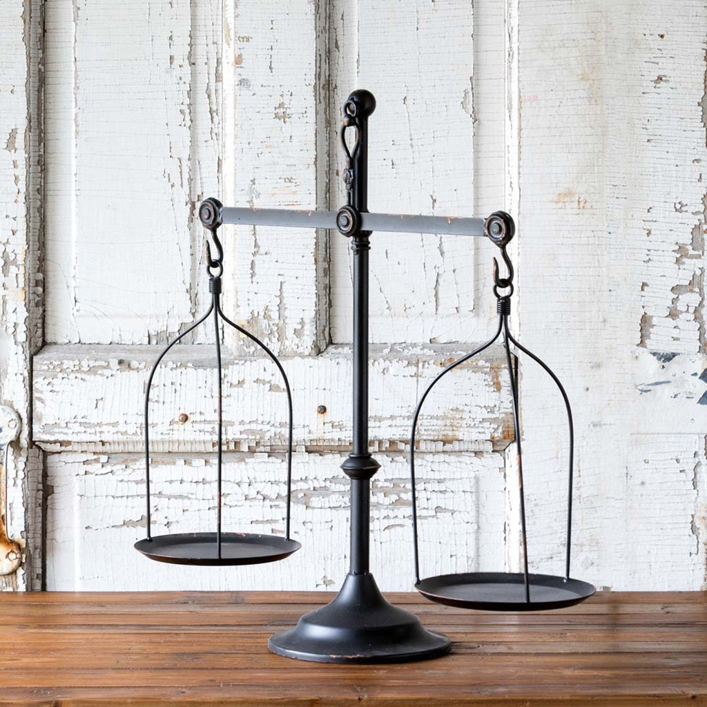 Decorative Antique-Style Scale - The Nifty Decor