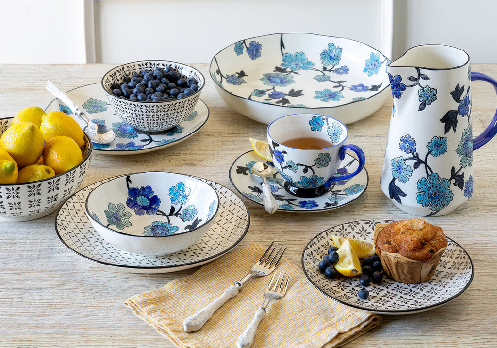Periwinkle Vine Pattern Dinner Plate - Bombay Mercantile