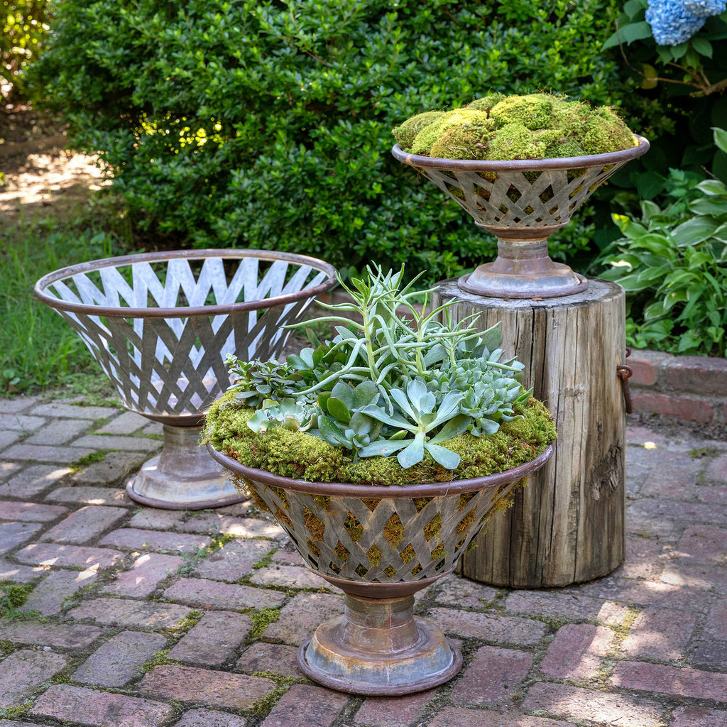 Woven Metal Footed Bowl Set of 3. - Bombay Mercantile