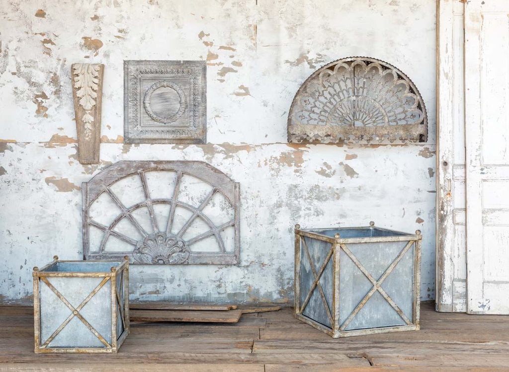 Metal Estate Planter, Small - The Nifty Decor