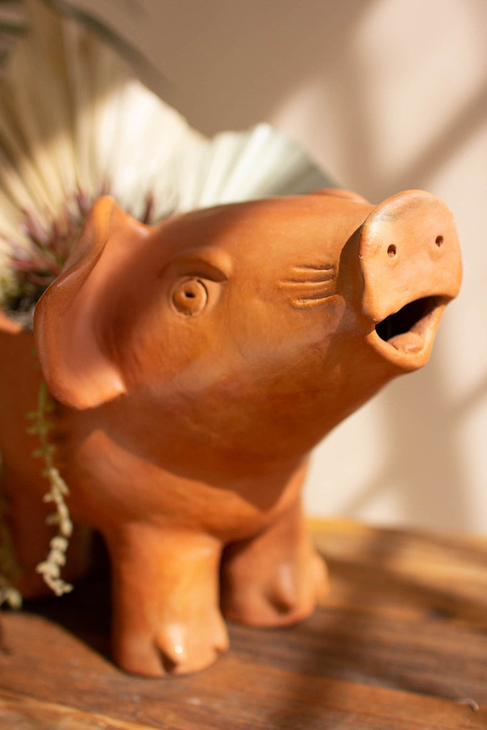 Terracotta pig planter - Bombay Mercantile