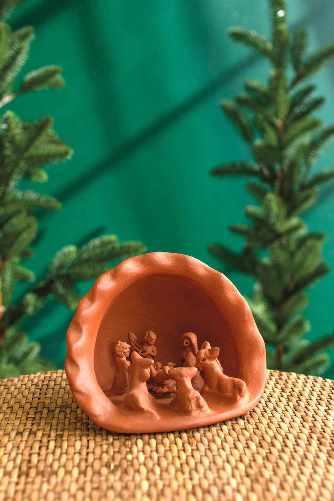 Miniature terracotta nativity - Bombay Mercantile