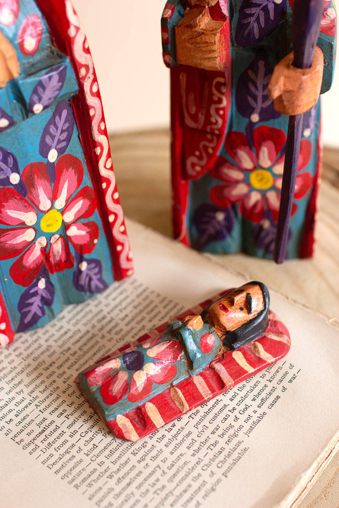 Set of 3 painted wooden mary, joseph and jesus - Bombay Mercantile