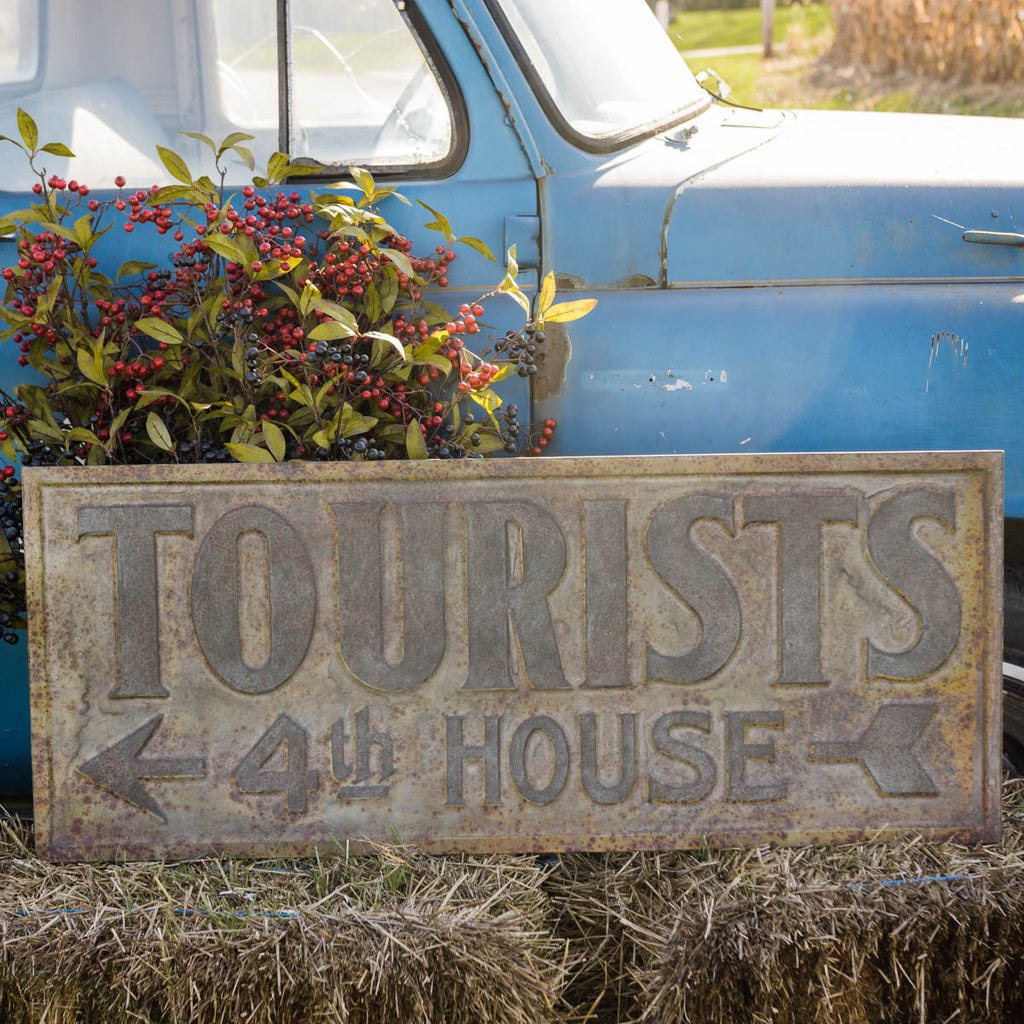 Distressed Metal Tourist Sign - The Nifty Decor