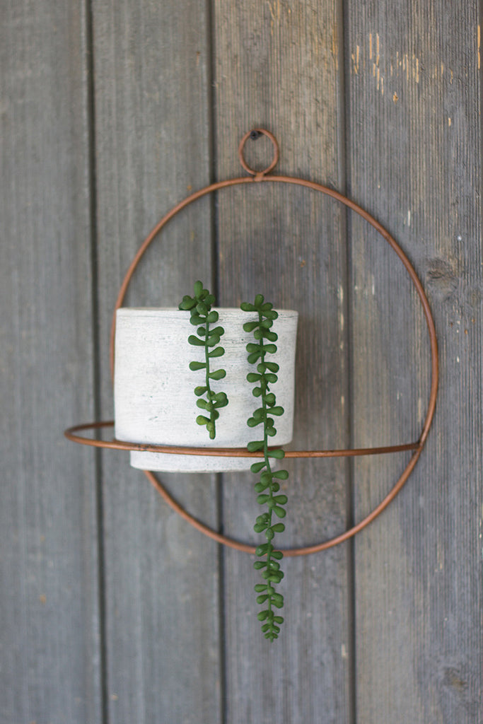 Pot with copper sconce - The Nifty Decor