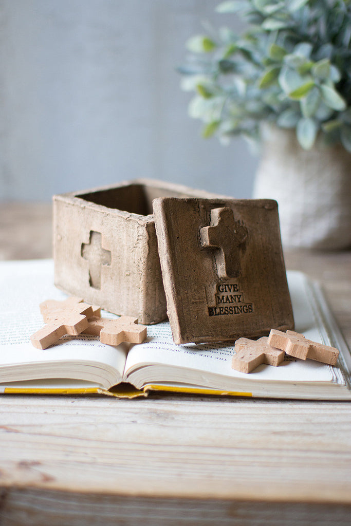 Clay cross box \ 12 crosses - The Nifty Decor