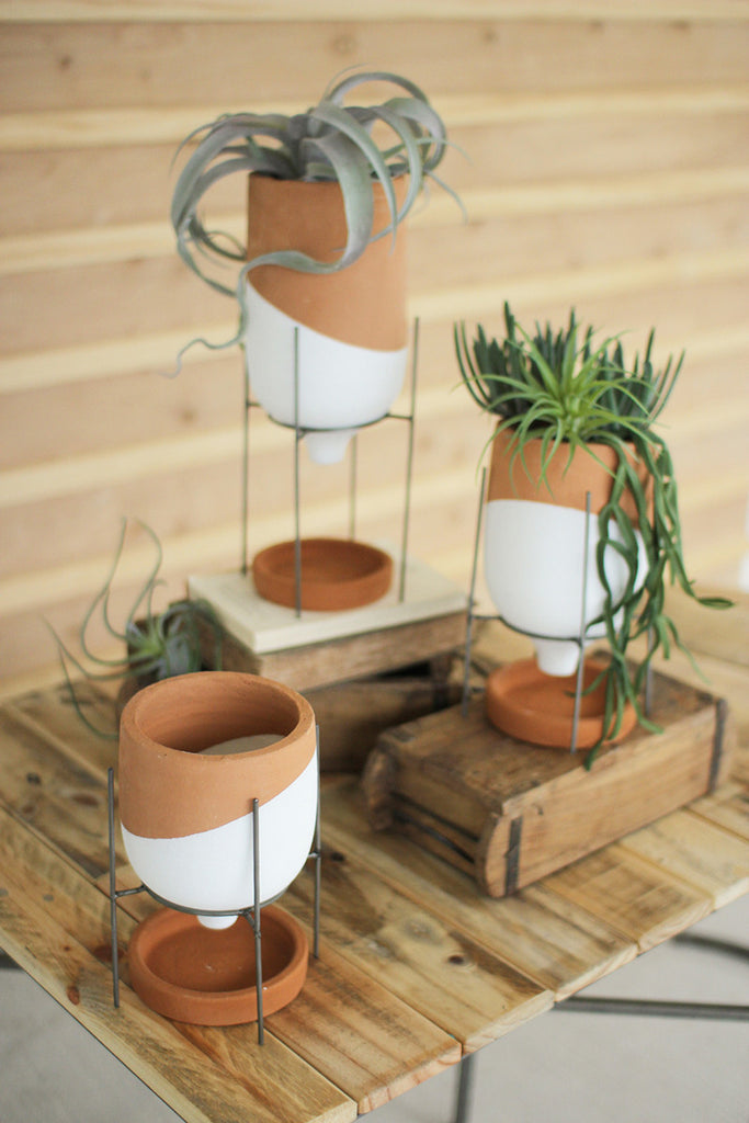 Dipped pots on wire stands, set of 3 - The Nifty Decor