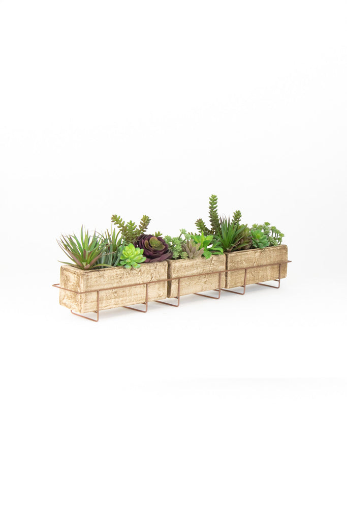 Planter with copper wire base - The Nifty Decor