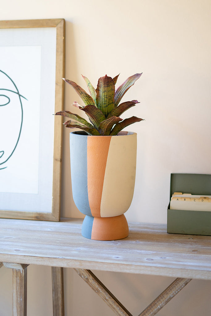 Clay tall round triple stripe planter - The Nifty Decor