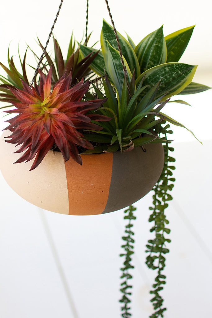 Clay triple stripe hanging planter - The Nifty Decor