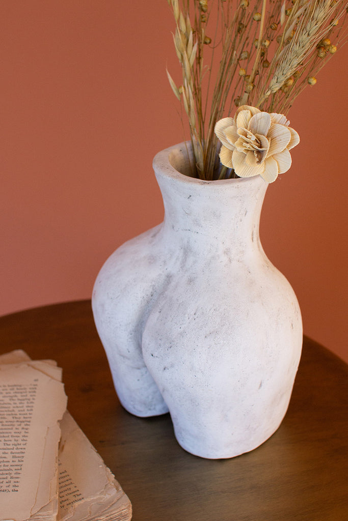 Clay "culo" pot - The Nifty Decor