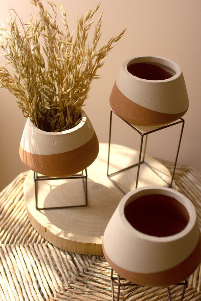 Set three ivory double dipped funnel clay pots on wire stands - Bombay Mercantile