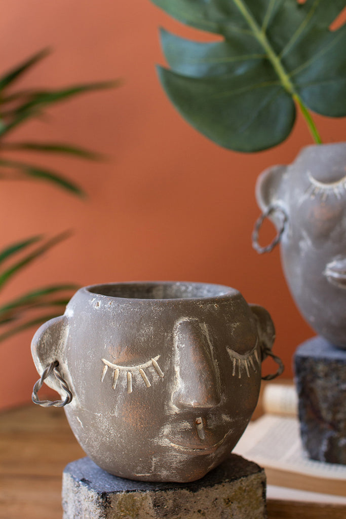 Set of 2 clay face pots with rock base - The Nifty Decor