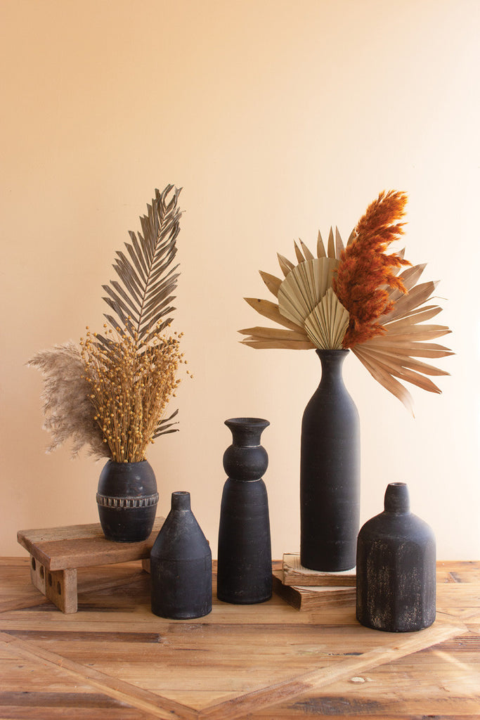 Set of 5 modern black clay vases - Bombay Mercantile