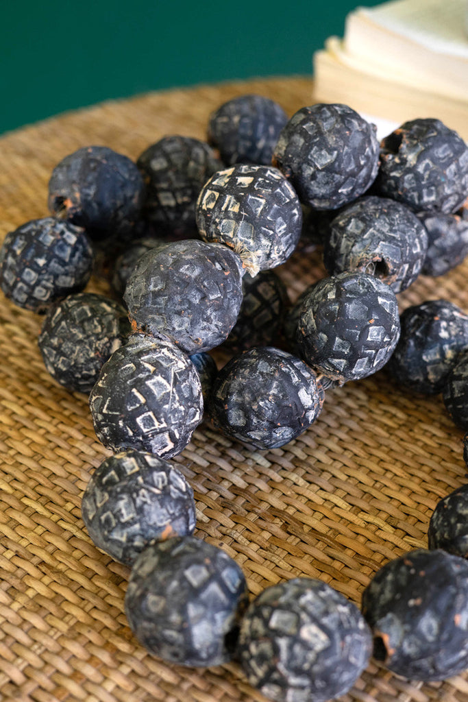Black clay tabletop beads - Bombay Mercantile