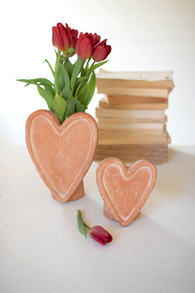 Set of 2 white-wash clay heart vases - Bombay Mercantile