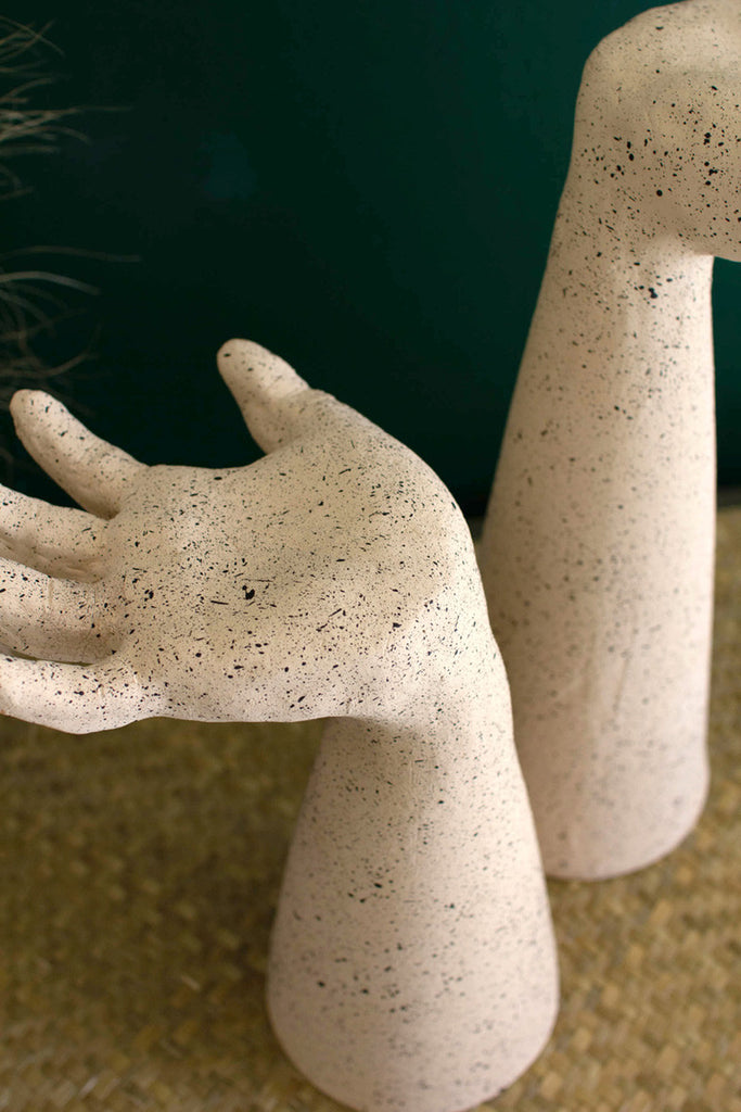 Set of 2 clay arms with open palms - Bombay Mercantile