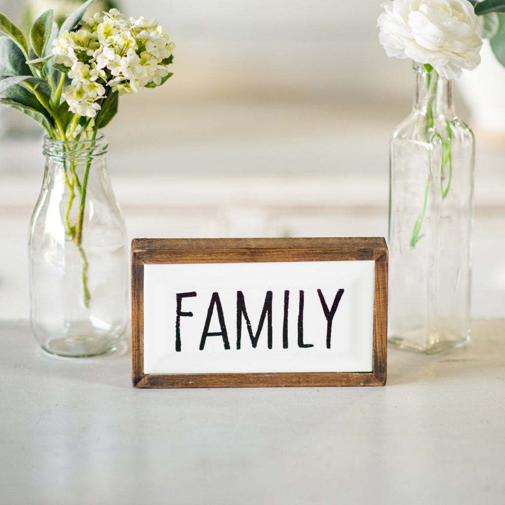 FAMILY" Blocked wood sign - Bombay Mercantile