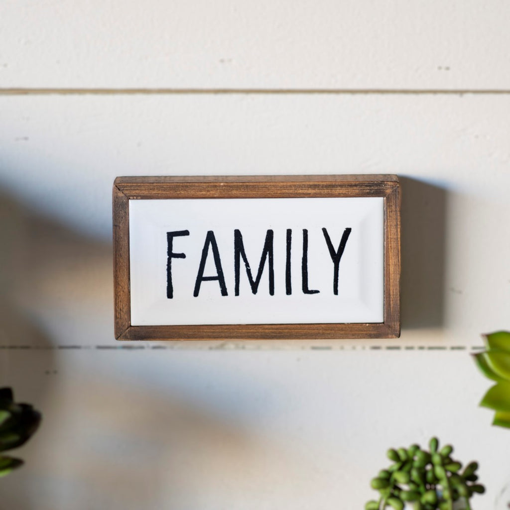 FAMILY" Blocked wood sign - Bombay Mercantile