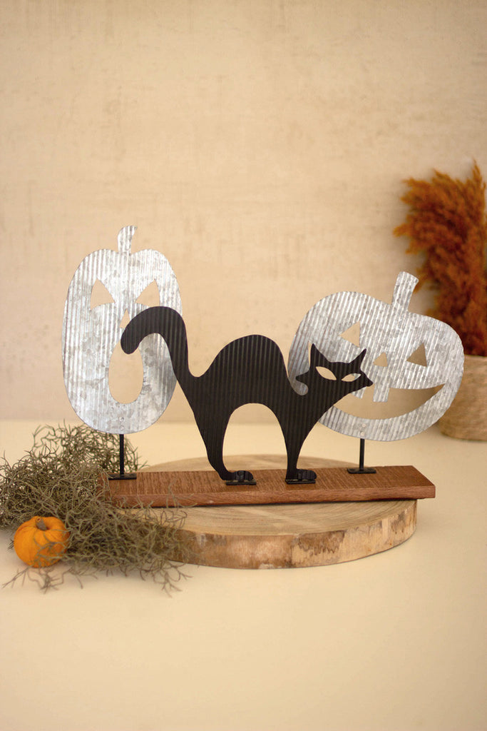 Metal jack-o-lanterns and cat on a stand - Bombay Mercantile