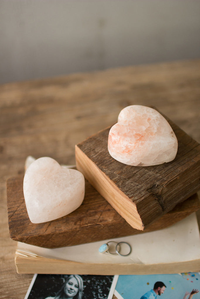 Himalayan salt heart - The Nifty Decor