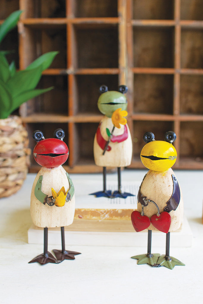 Set of 3 recycled wood and painted metal frogs - The Nifty Decor