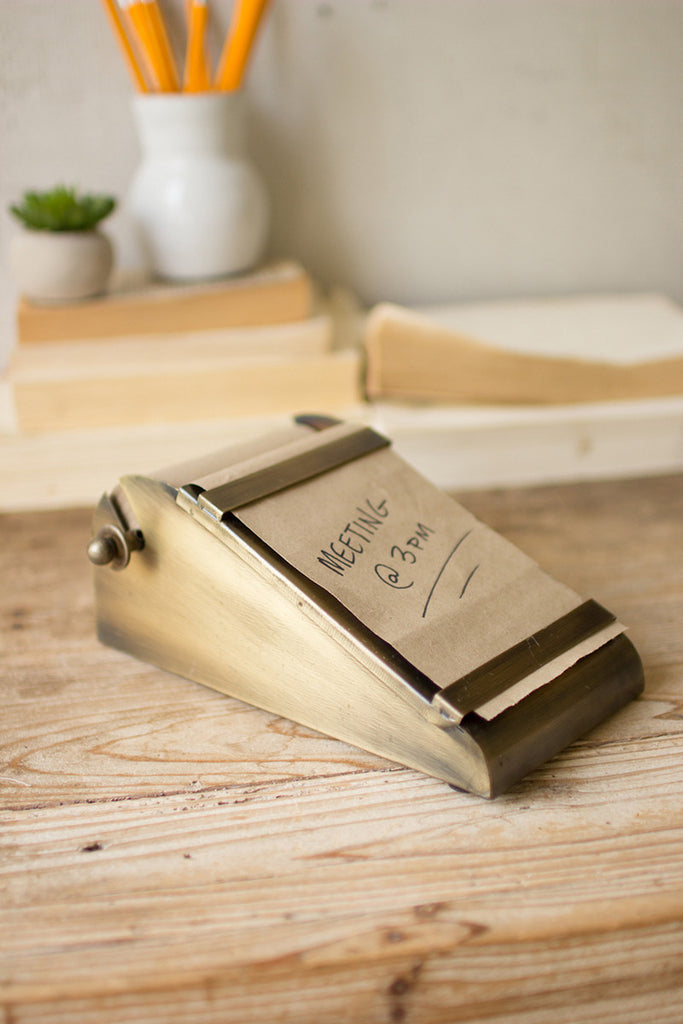 Desk top note roll - The Nifty Decor