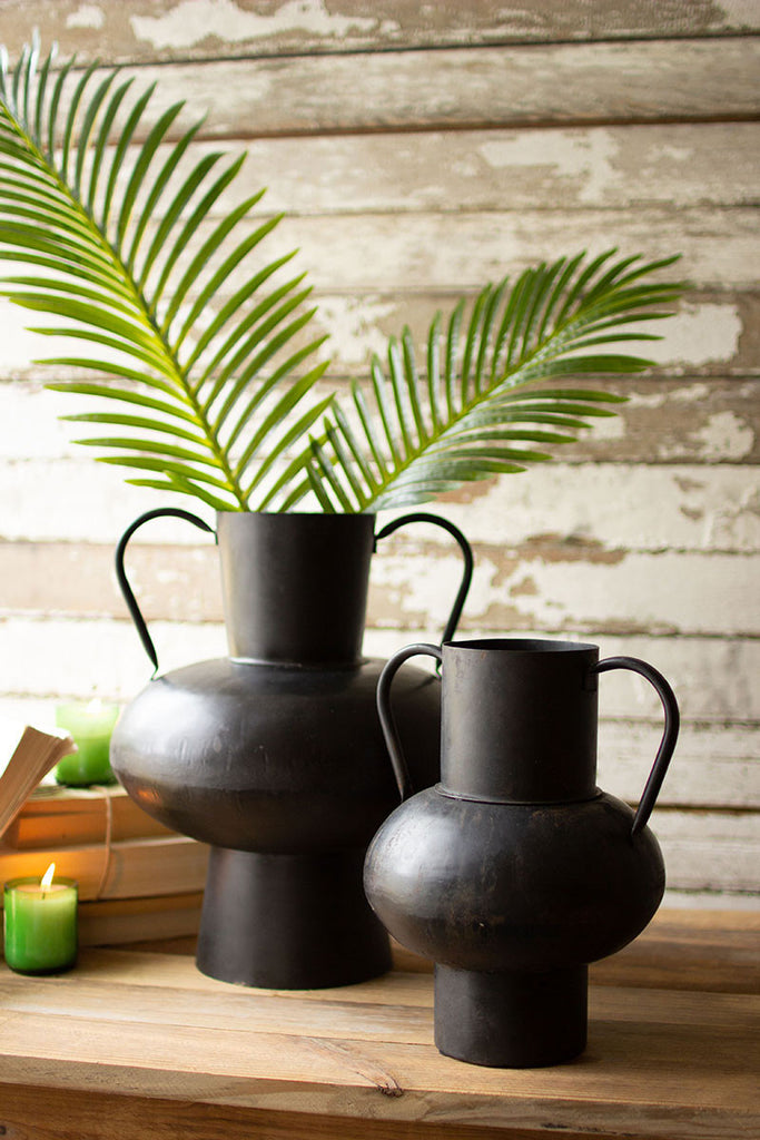 Metal urns with handles, set of 2 - The Nifty Decor