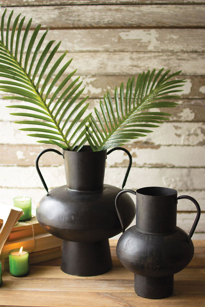 Metal urns with handles, set of 2 - The Nifty Decor