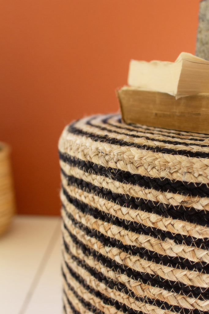 Black and natural jute pouf - The Nifty Decor