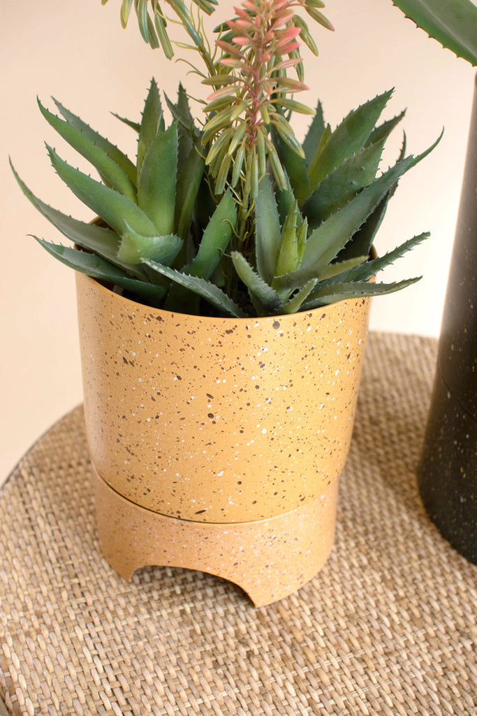 Set of 2 speckle painted metal planters with tray bottoms - Bombay Mercantile