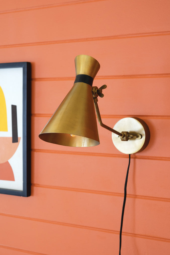 Brass finish wall lamp - Bombay Mercantile