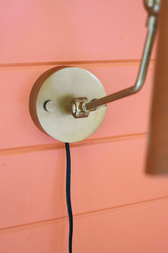 Brass finish wall lamp - Bombay Mercantile