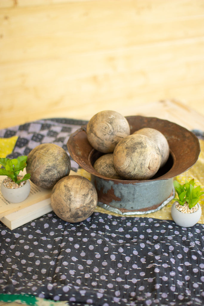 Hand carved mango wood spheres, set of 6 - The Nifty Decor