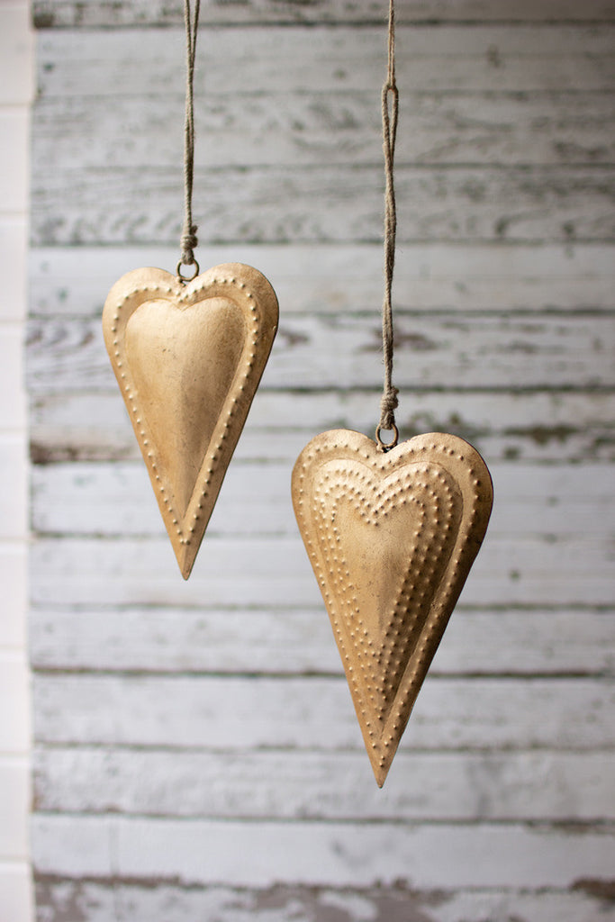 Set of 2 antique brass metal hearts - Bombay Mercantile
