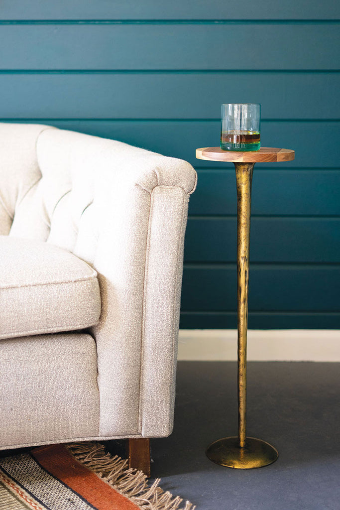 Table with acacia wood top - The Nifty Decor