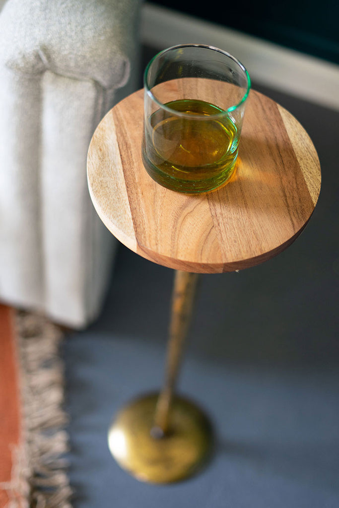 Table with acacia wood top - The Nifty Decor