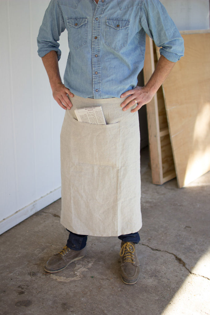 Linen apron - The Nifty Decor