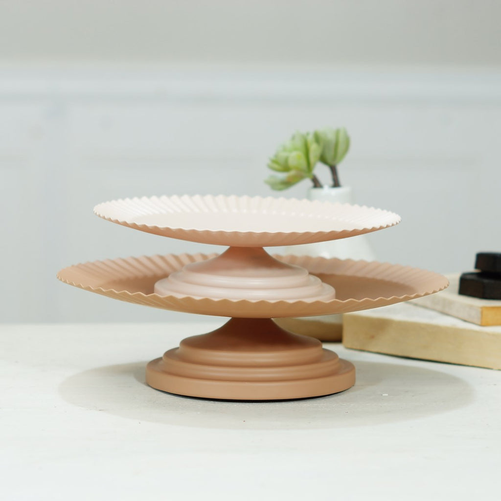 Pink scalloped metal serving trays set of 2 - Bombay Mercantile