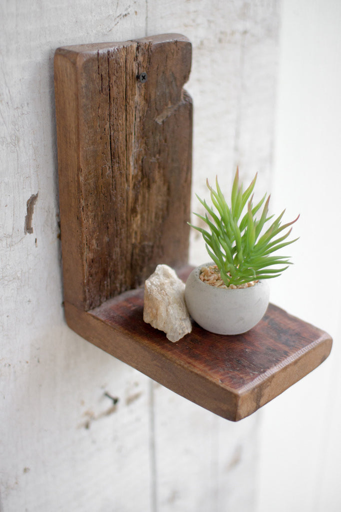 Recycled wood shelf - The Nifty Decor