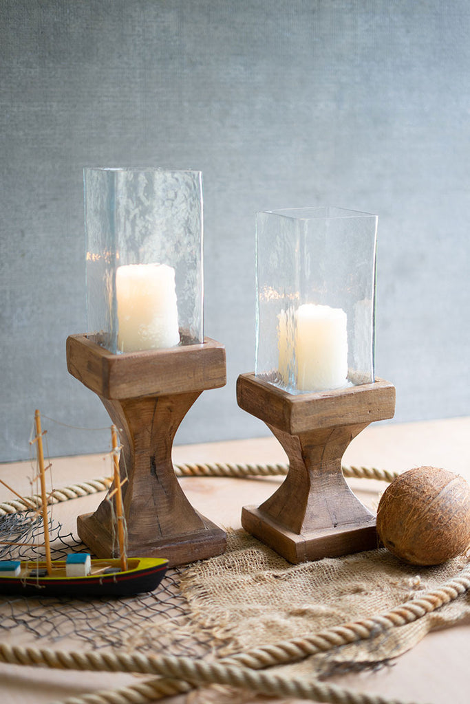 Square hurricanes with wood bases, set of 2 - The Nifty Decor