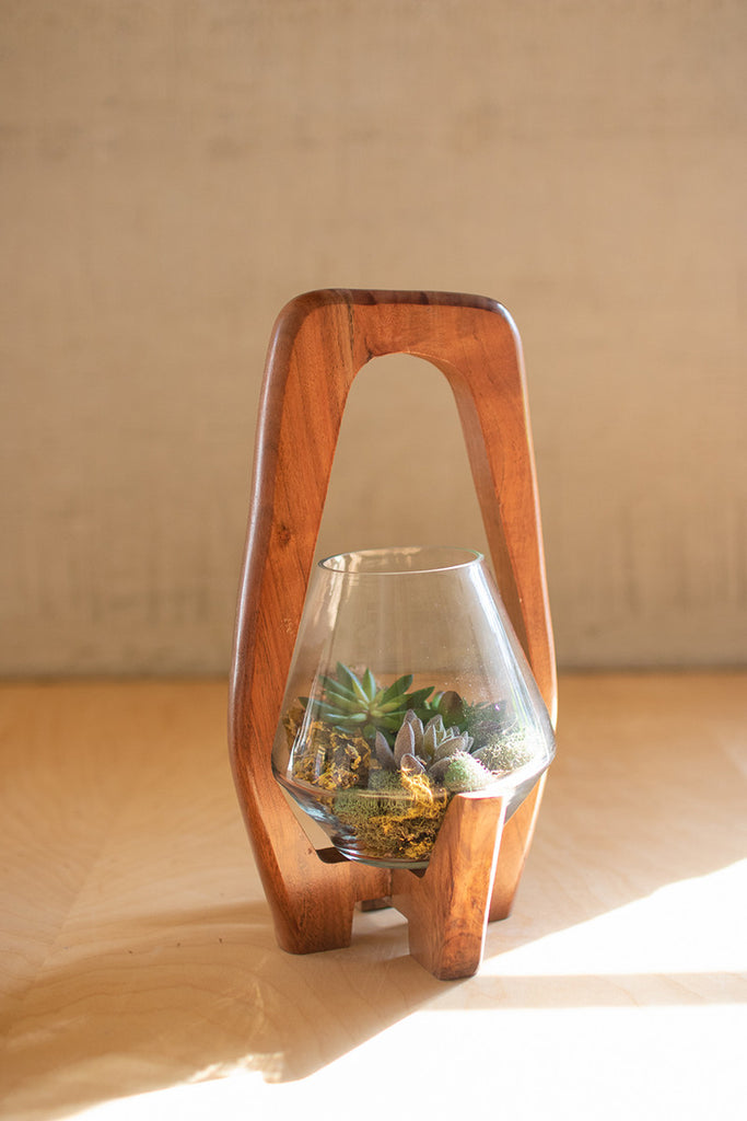Oval wood and glass lantern - The Nifty Decor