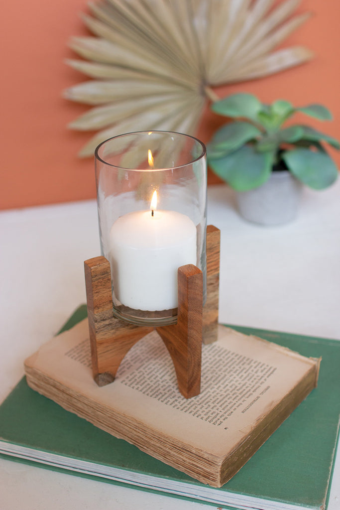 Hurricane with acacia wood stand - The Nifty Decor