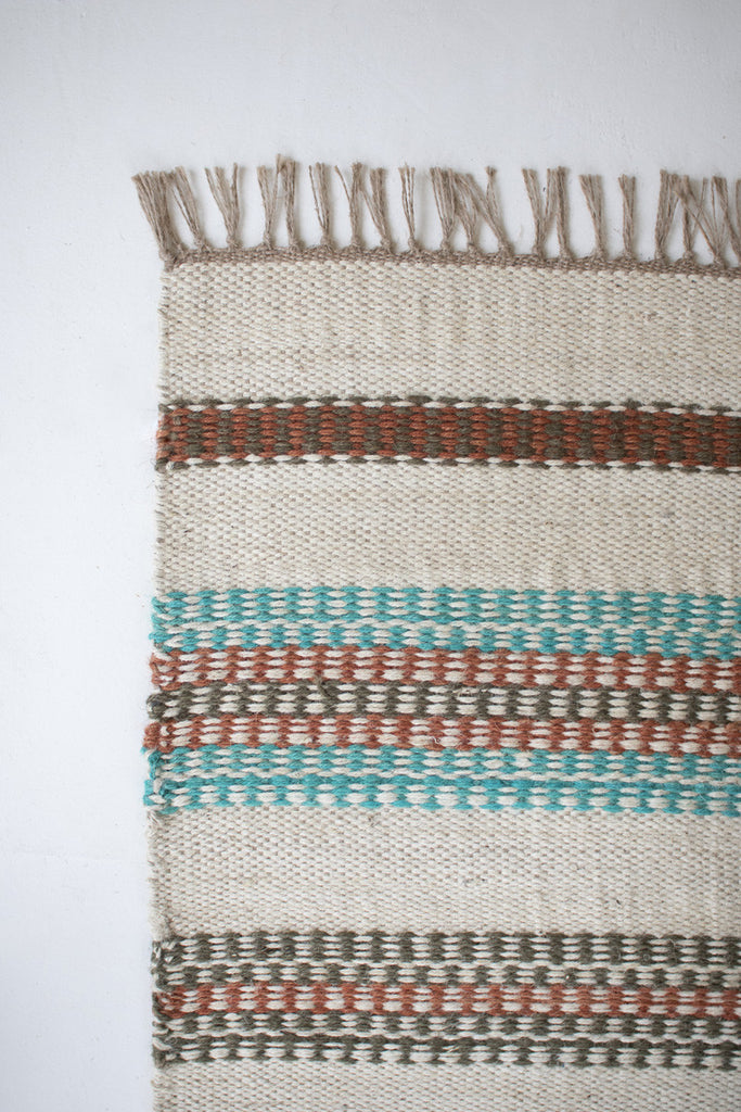 Jute rug with turquoise stripes - Bombay Mercantile