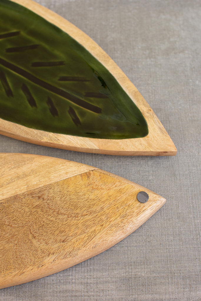 Set of 2 green wooden leaf platters - The Nifty Decor