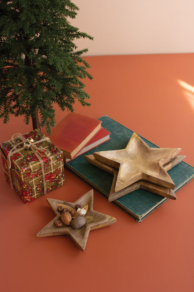 Set of 3 mango wood star trays - Bombay Mercantile
