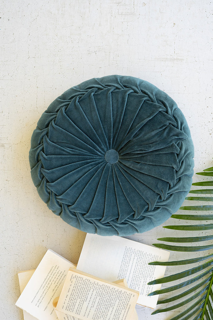 Round tufted velvet pillow \ steel blue - The Nifty Decor